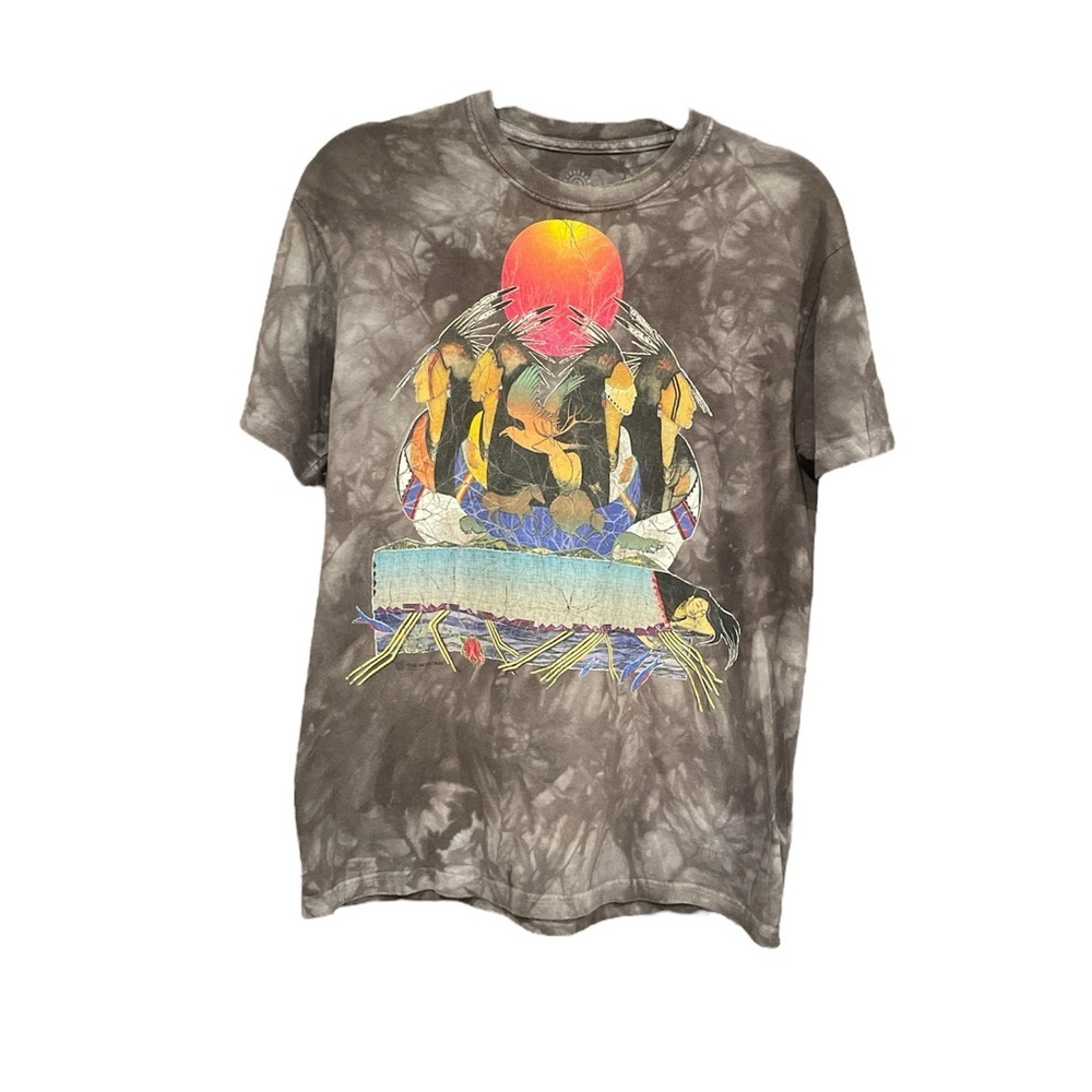 The Mountain Native American/Southwest/Animals Distressed Graphic Tee Size M G6 - Picture 2 of 5